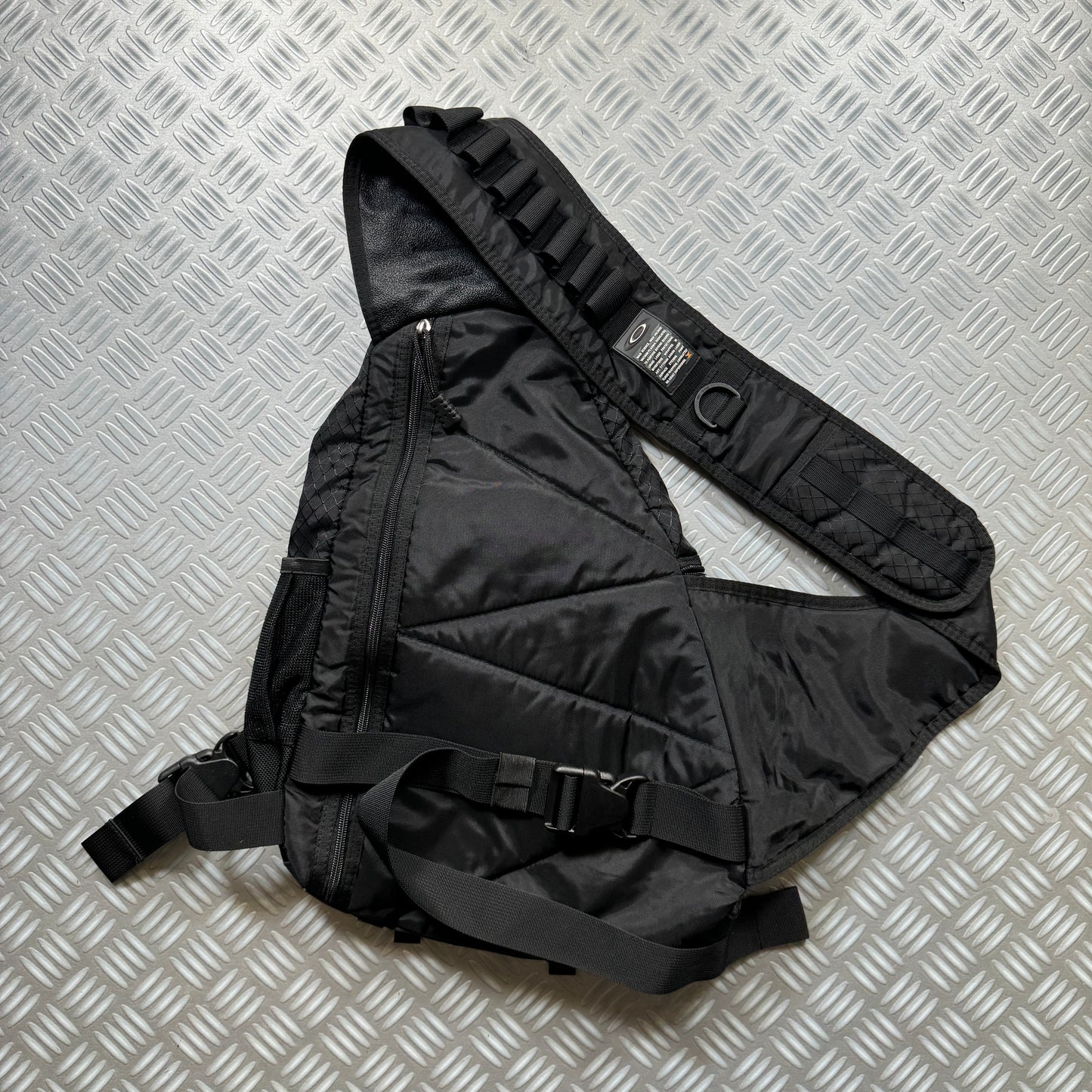 Early 2000's Oakley Jet Black Sandbag Sling