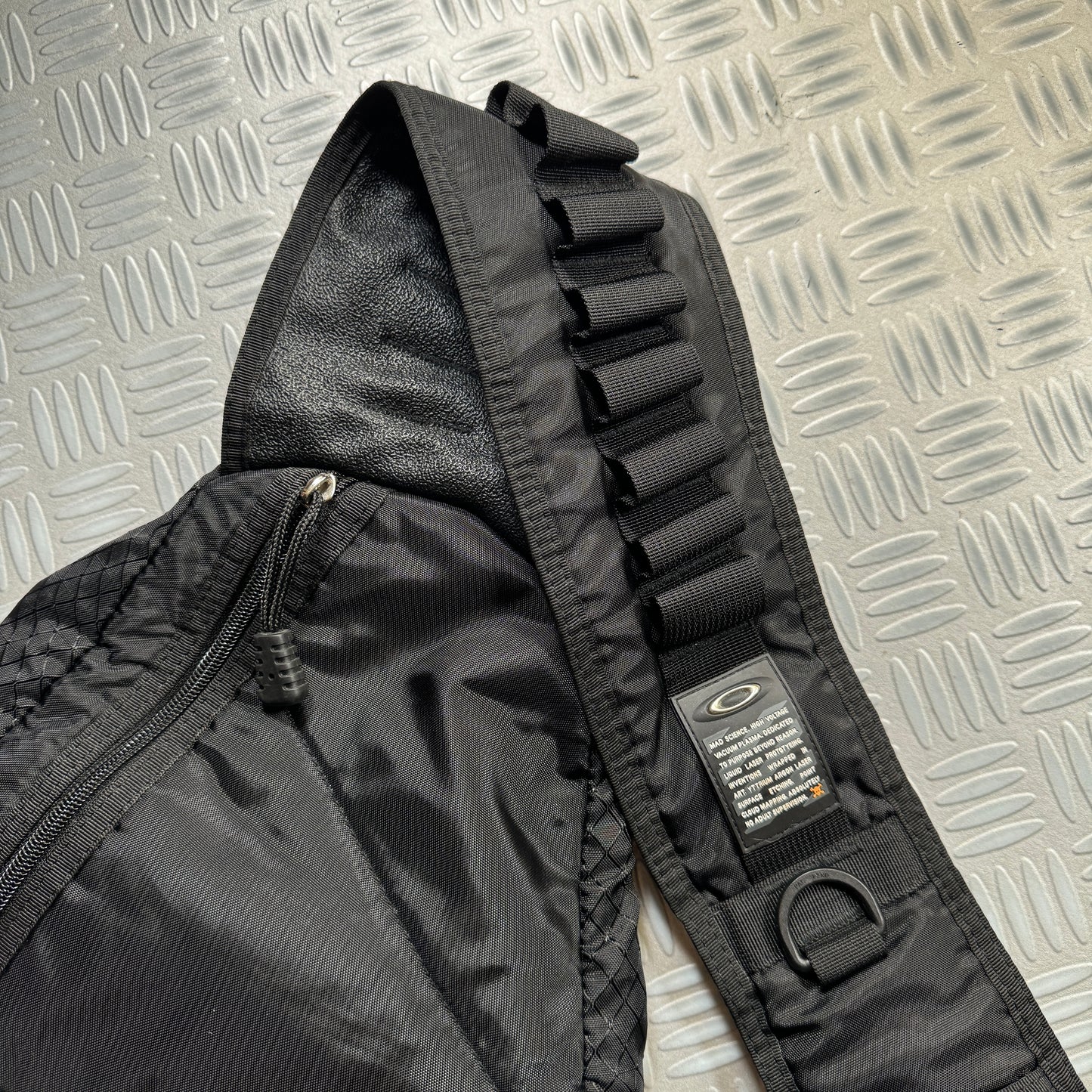 Early 2000's Oakley Jet Black Sandbag Sling