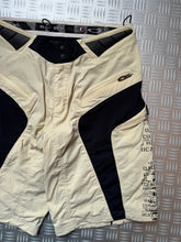 Carica l&#39;immagine nel visualizzatore di Gallery, Early 2000&#39;s Oakley Technical Ventilated Shorts - Medium