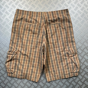 Early 2000's Stüssy Plaid Check Shorts - 34" Waist