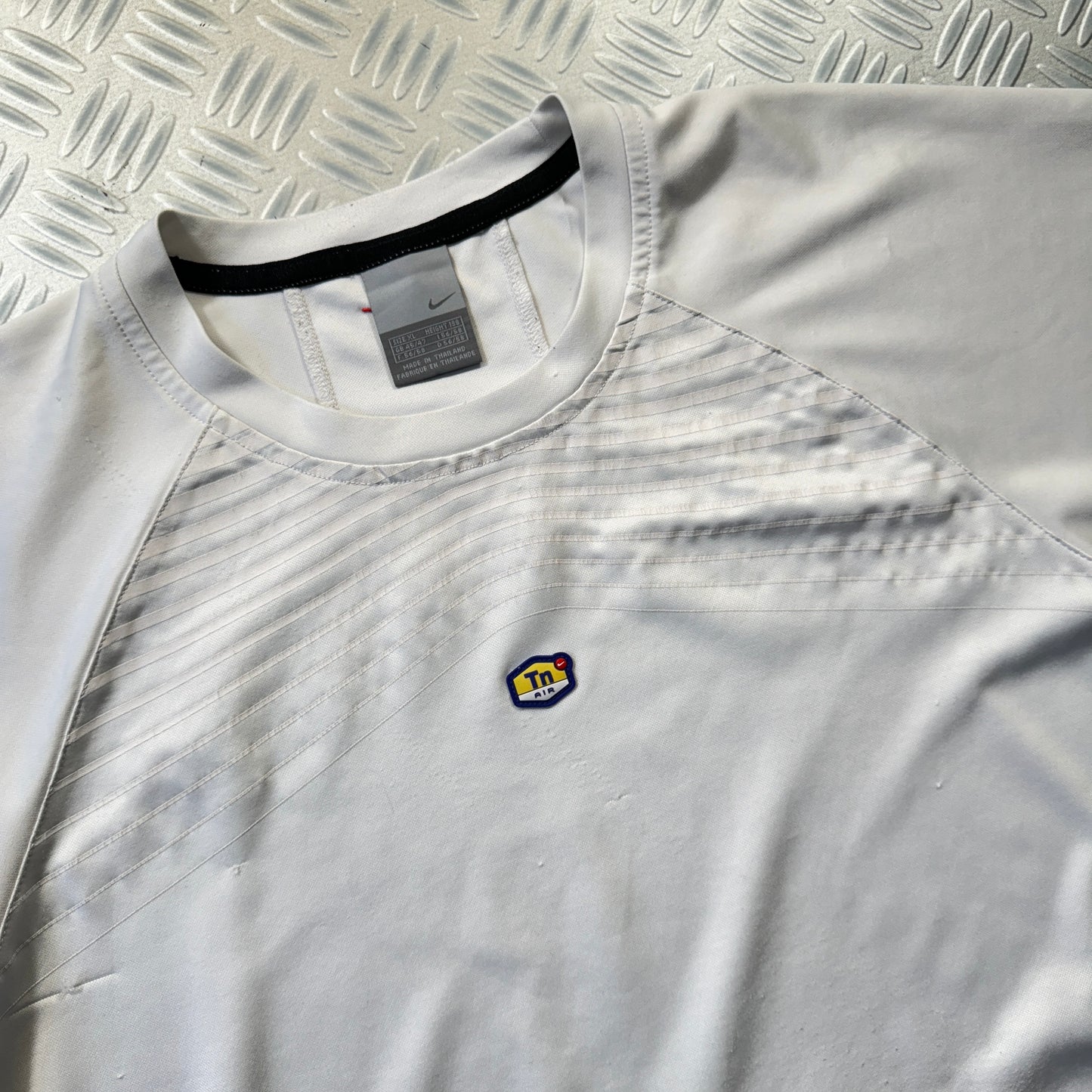 Early 2000's Nike Tn White Sports Tee - Large / Extra Large