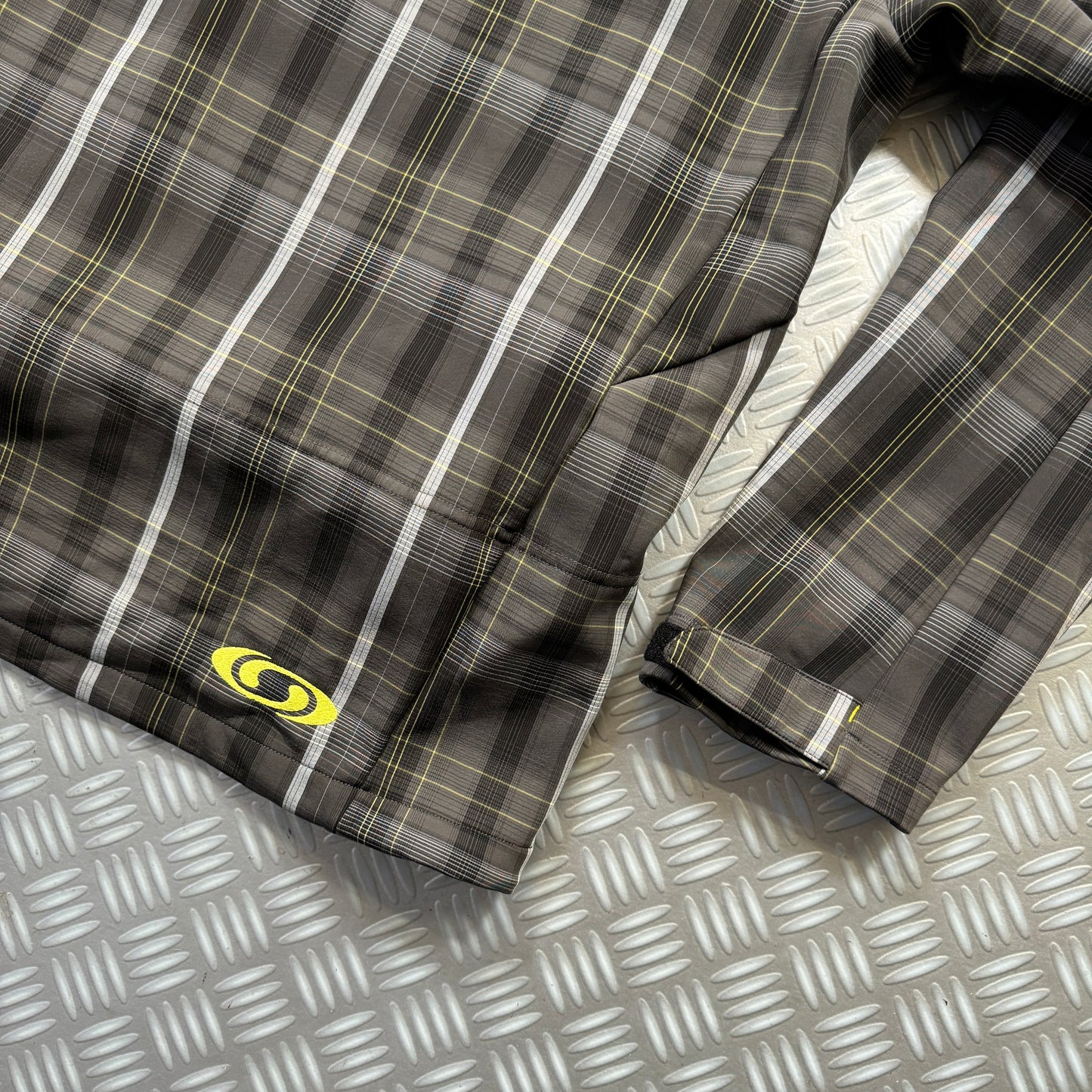 Early 2000's Salomon Plaid Soft Shell Jacket - Large / Extra Large