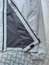 Carica l&#39;immagine nel visualizzatore di Gallery, Prada Luna Rossa Metallic Grey Waterproof Shell Jacket - Medium &amp; Large