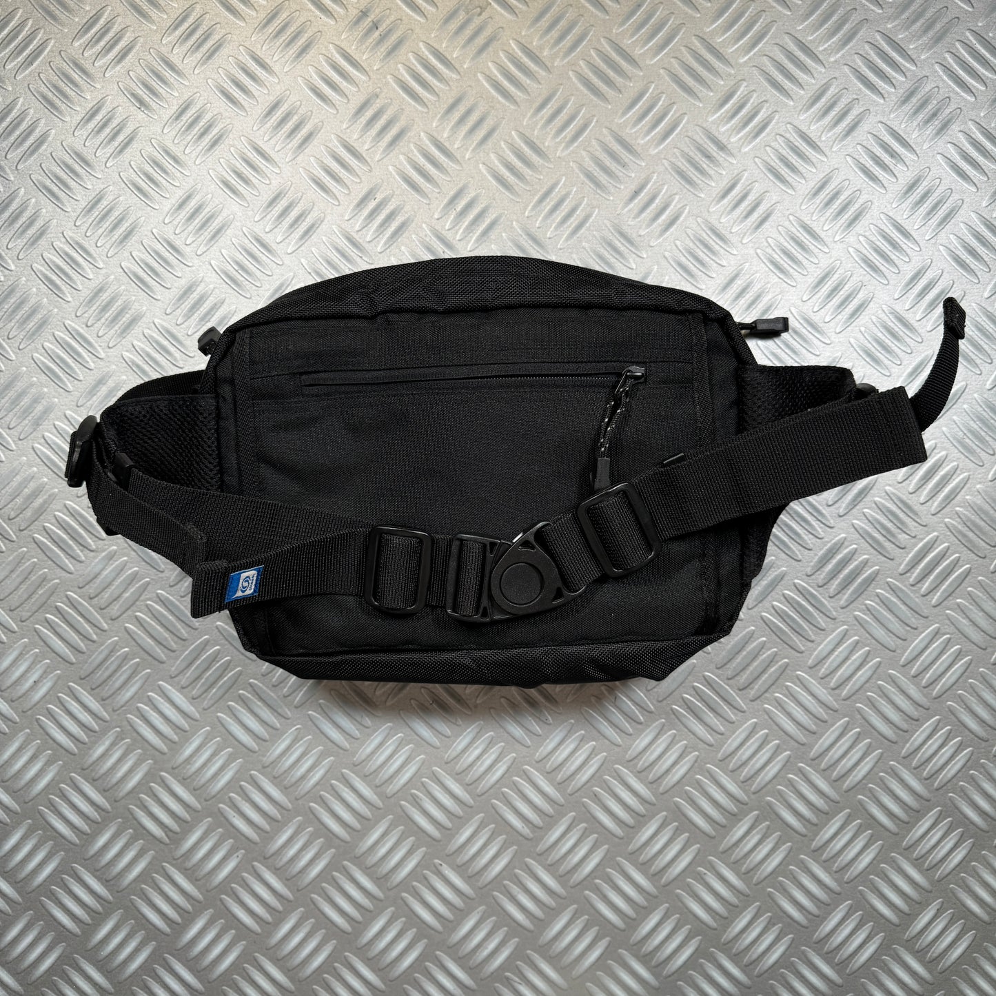 Salomon Reinforced Structured Pocket Side Bag