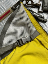 画像をギャラリービューアに読み込む, Early 2000&#39;s Prada Sport Bright Yellow Mesh Cross Body Sling Bag