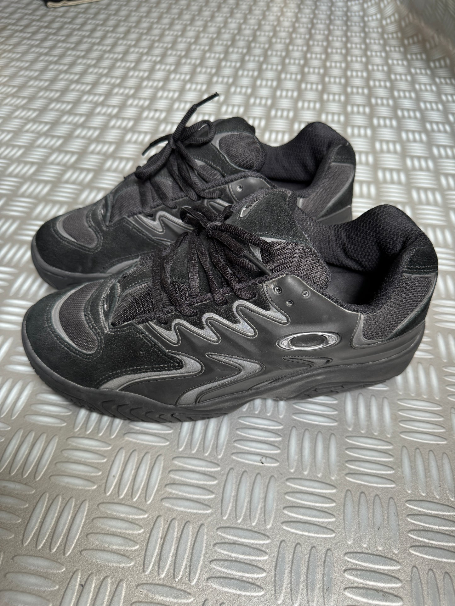 Early 2000's Oakley Switchback All Black 3M Reflective Footwear UK10.5 / US11.5