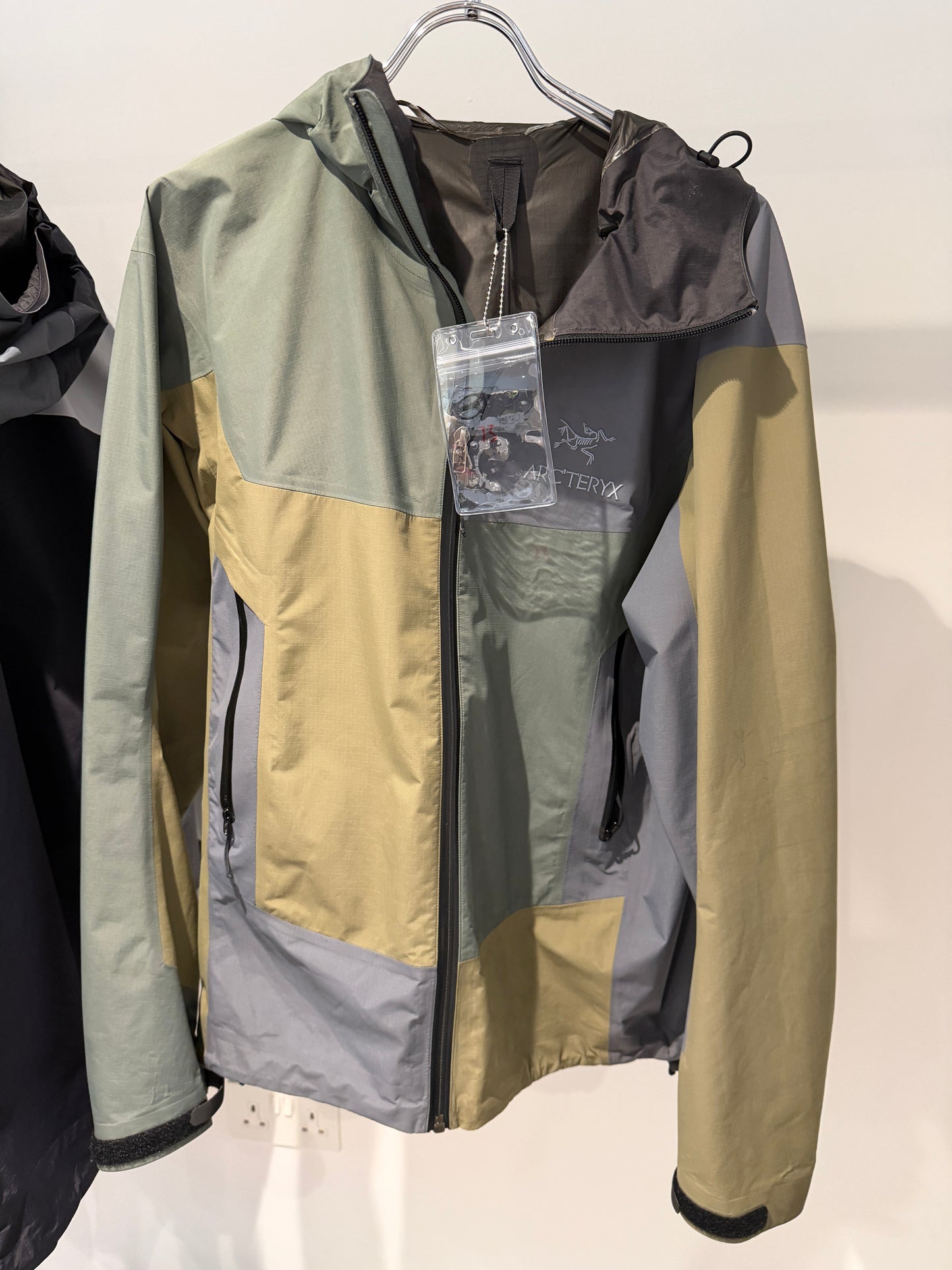 Arc'teryx Beams Gore-Tex Jacket