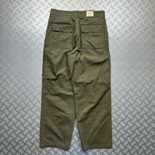Load image into Gallery viewer, Early 2000&#39;s GAP Khaki Pants - 30&quot; Waist