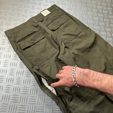 Load image into Gallery viewer, Early 2000&#39;s GAP Khaki Pants - 30&quot; Waist