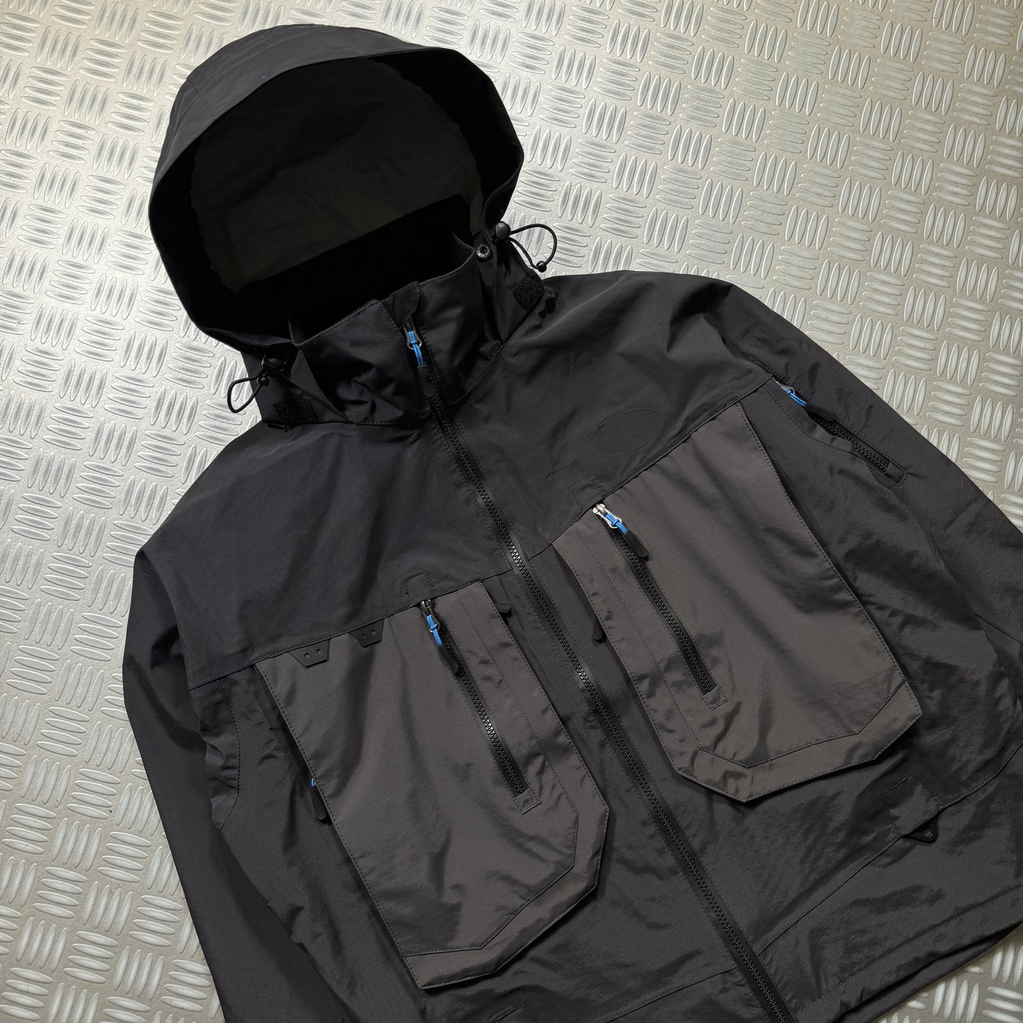 Early 2000's Multi-Pocket Taped Seam Waterproof Technical Jacket - Medium/Large