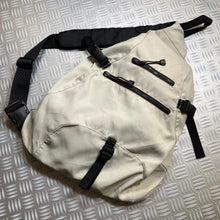Load image into Gallery viewer, Early 2000&#39;s GAP Beige Cross Body Sling Bag