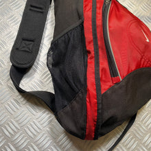 Charger l&#39;image dans la galerie, Early 2000&#39;s Nike Red Tri-Harness Sling Bag
