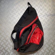 Carica l&#39;immagine nel visualizzatore di Gallery, Early 2000&#39;s Nike Red Tri-Harness Sling Bag