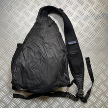 Load image into Gallery viewer, Patagonia Nylon Sling Side Bag