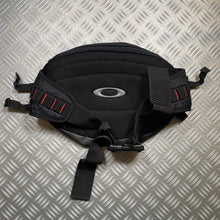 Carica l&#39;immagine nel visualizzatore di Gallery, Oakley Technical Cross Body Bag