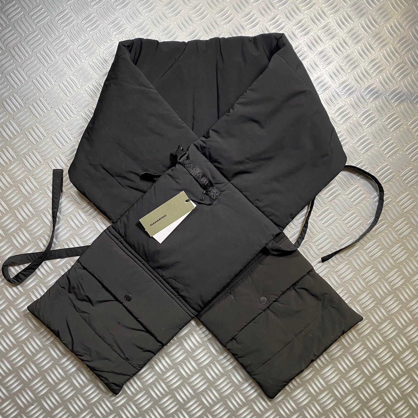 Maharishi Padded Utility Pocket Scarf