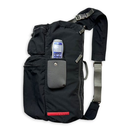 Sac à bandoulière multi-poches Prada Sport du début des années 2000