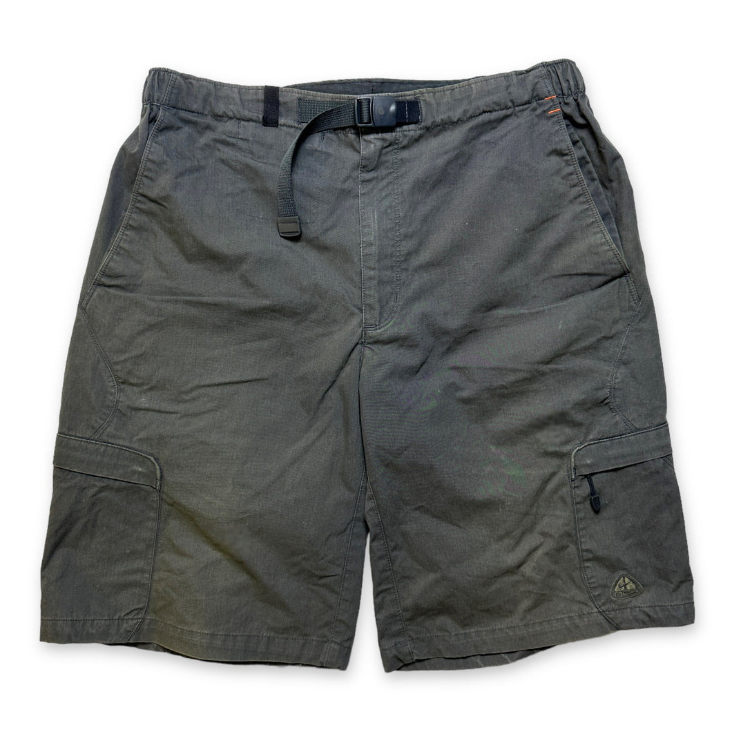 Nike ACG Dark Grey Cargo Shorts - 30