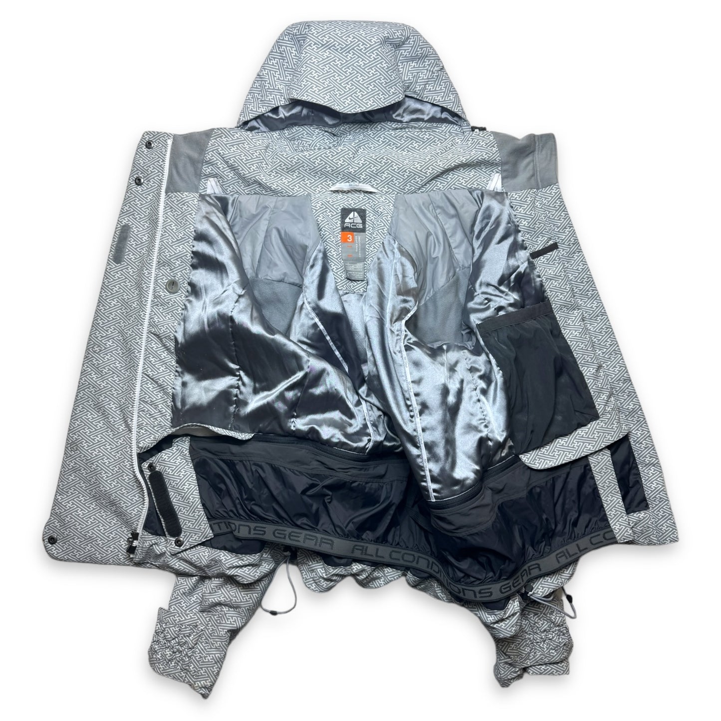 Early 2000's Nike ACG Aztek Graphic Stash Pocket Padded Jacket - Small / Medium