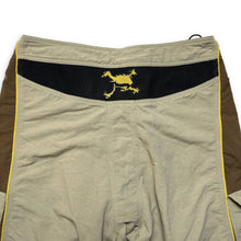 Load image into Gallery viewer, Sample Oakley Ventilated Cargo Shorts - Large