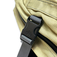 Carica l&#39;immagine nel visualizzatore di Gallery, Early 2000&#39;s Nike ACG Beige Multi Compartment Backpack