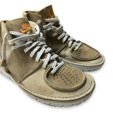 Carica l&#39;immagine nel visualizzatore di Gallery, 2005 Nike Considered &#39; BB&#39; Mid Everyday Shoe - UK9 / US10 / EU44