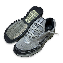 Load image into Gallery viewer, 2006 Nike TL2.5 Black/Silver/Grey - UK8.5 / US9.5