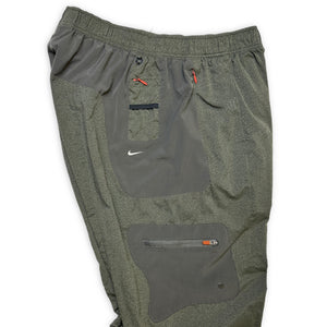 Pantalon de survêtement technique Nike x Undercover 'Gyakusou' - Petit