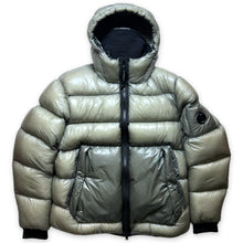 Carica l&#39;immagine nel visualizzatore di Gallery, CP Company DD Shell Padded Jacket w/Built In Facemask - Large