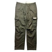 Carica l&#39;immagine nel visualizzatore di Gallery, Early 2000&#39;s Undercover Wool Cargo Pant - 28-30&quot; Waist