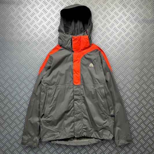 Early 2000's Nike ACG Asymmetric Panel Jacket - Medium / Large