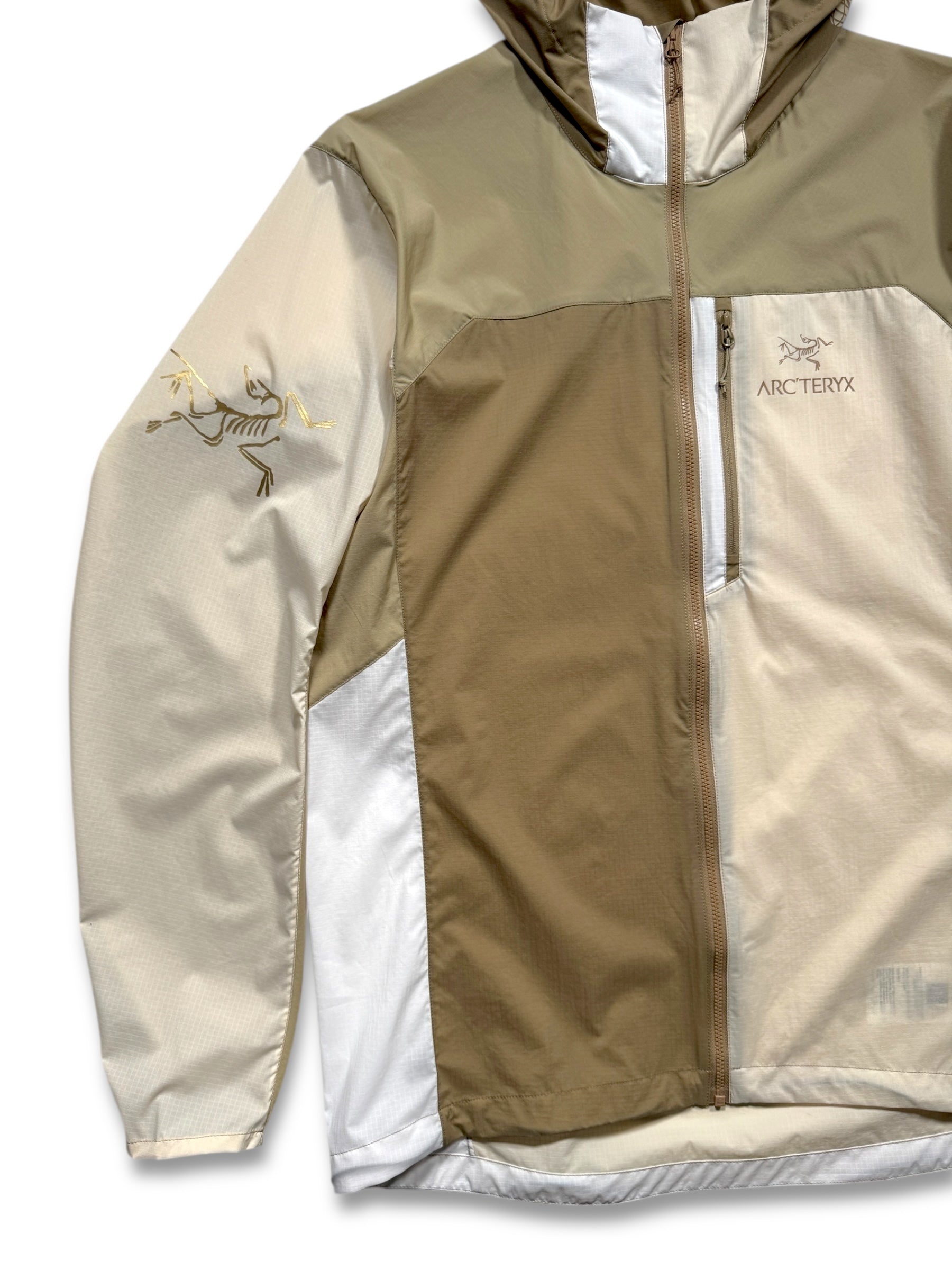SS25' Arc'teryx x Beams Squamish Hoodie – Holsales