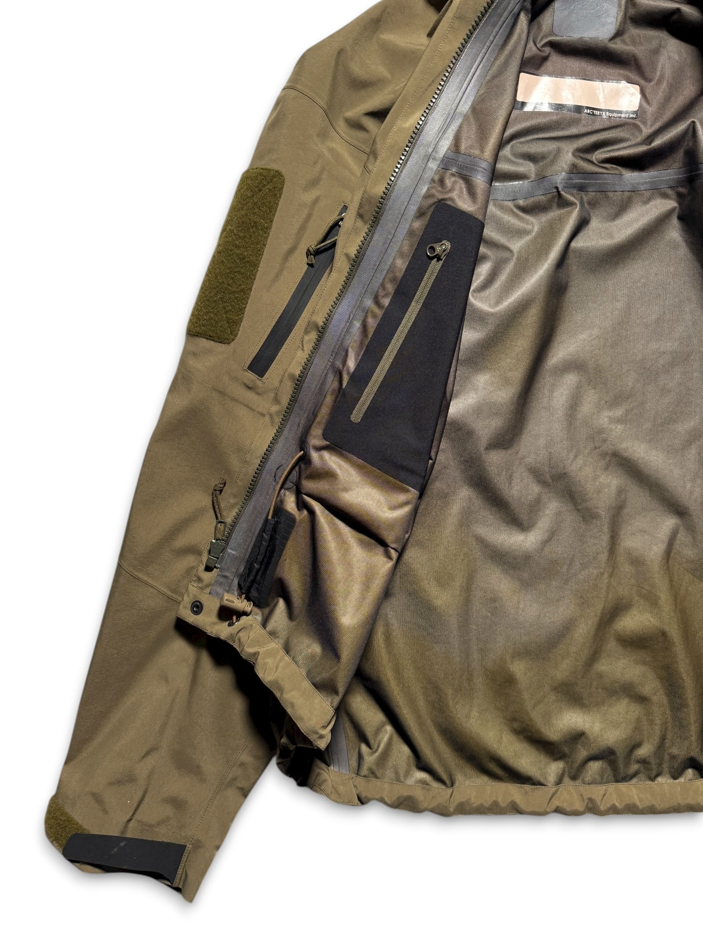 Arc'teryx LEAF Alpha Gen 1 Military Green GoreTex Jacket