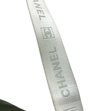 Charger l&#39;image dans la galerie, Early 2000&#39;s Chanel Cross Body Satchel Bag