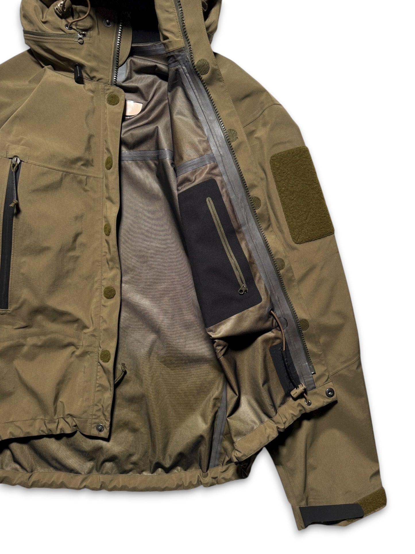 Arc'teryx LEAF Alpha Gen 1 Military Green GoreTex Jacket
