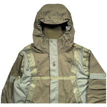 Carica l&#39;immagine nel visualizzatore di Gallery, SS23&#39; Maharishi 2in1 Heavy Duty Utility Bag Jacket - Medium / Large