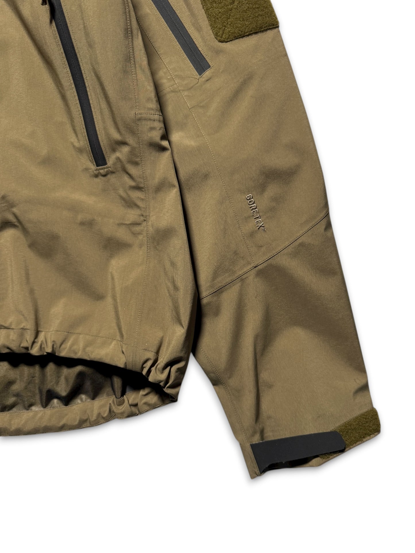 Arc'teryx LEAF Alpha Gen 1 Military Green GoreTex Jacket