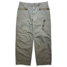 Carica l&#39;immagine nel visualizzatore di Gallery, Early 00’s DKNY Exposed Zip Cargo Pant - 38-40” Waist