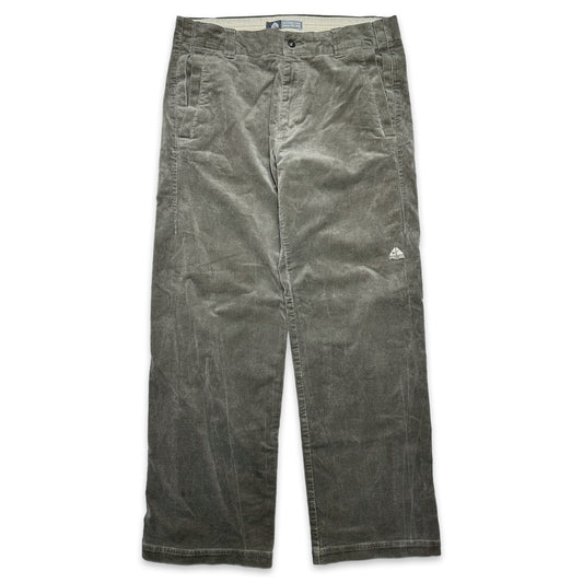 Pantalon Nike ACG Stone Grey Cord - Taille 34"