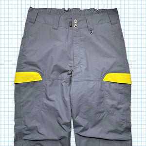 Nike ACG Waterproof Skii Pants - Large
