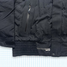 Load image into Gallery viewer, Nike ACG Black Gore-tex Inflatable Jacket Fall 08’ - Extra Small