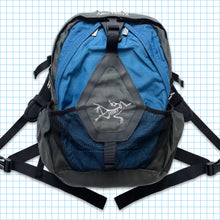 Load image into Gallery viewer, Vintage Arc&#39;teryx Wire Day Pack