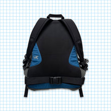Load image into Gallery viewer, Vintage Arc&#39;teryx Wire Day Pack