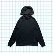 Carica l&#39;immagine nel visualizzatore di Gallery, Arc&#39;teryx Centre Logo Black Embroidered Hoodie - Medium / Large