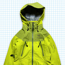 Load image into Gallery viewer, Arc&#39;teryx Theta AR Lime Green Gore-Tex XCR Shell - Small