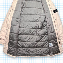 Charger l&#39;image dans la galerie, Fin des années 90 CP Company Baby Pink Tri-Pocket Parka Down Jacket - Moyen