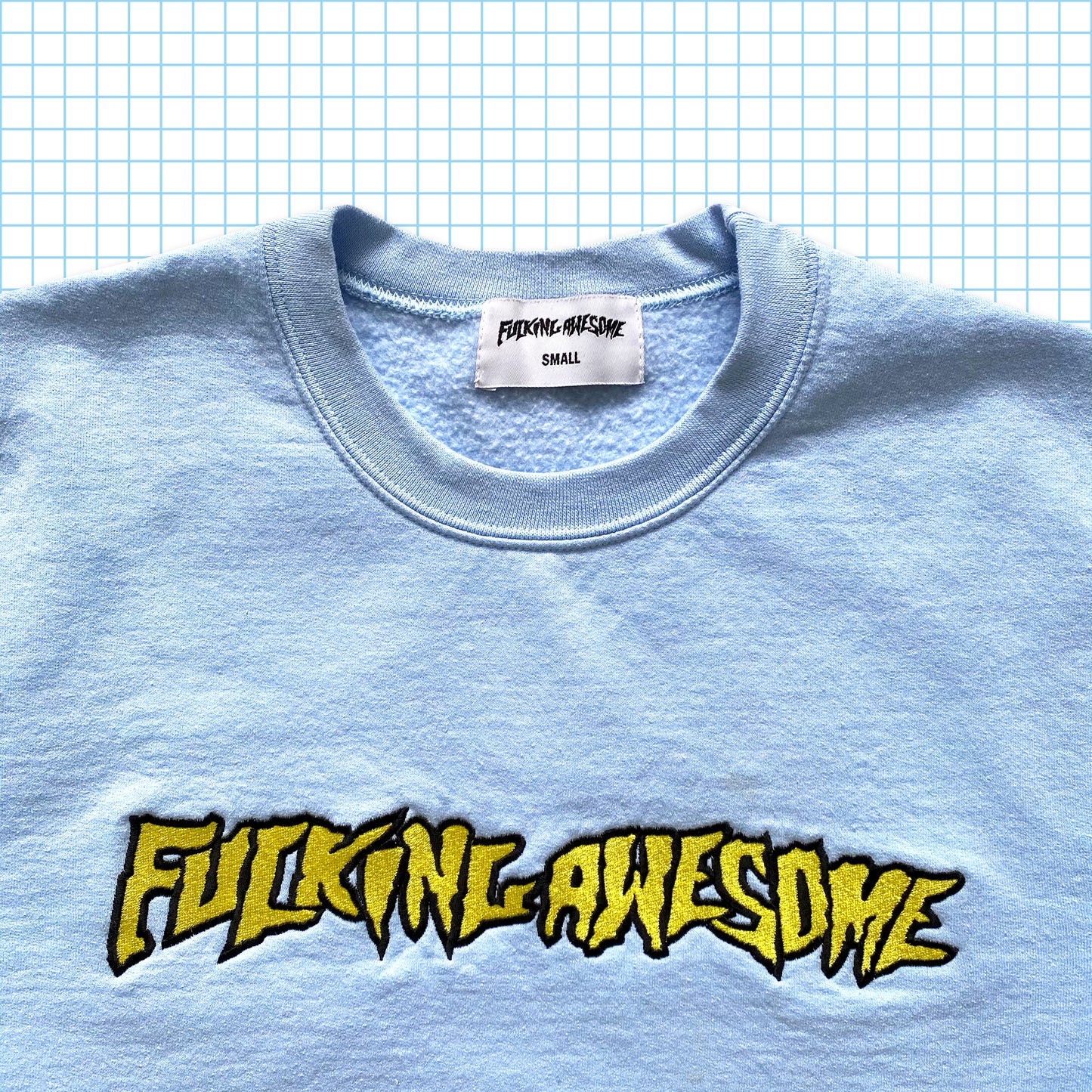 Fucking Awesome x Dover Street Market Baby Blue Spellout Crew - Petit / Moyen