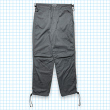 Carica l&#39;immagine nel visualizzatore di Gallery, Vintage Goodenough Knee Dart Grey Pant - 30&quot; Waist