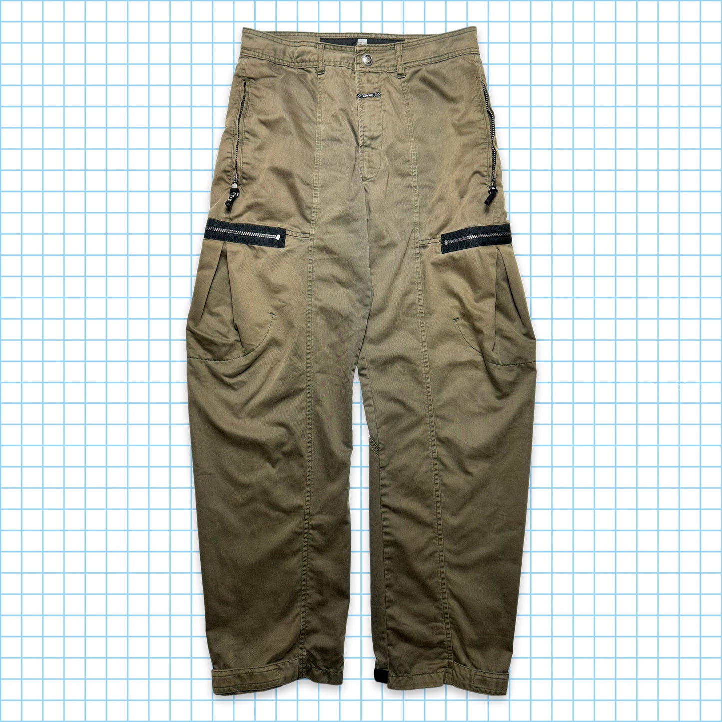 Marithé+François Girbaud Pantalon cargo à panneaux incurvés - Taille 34"