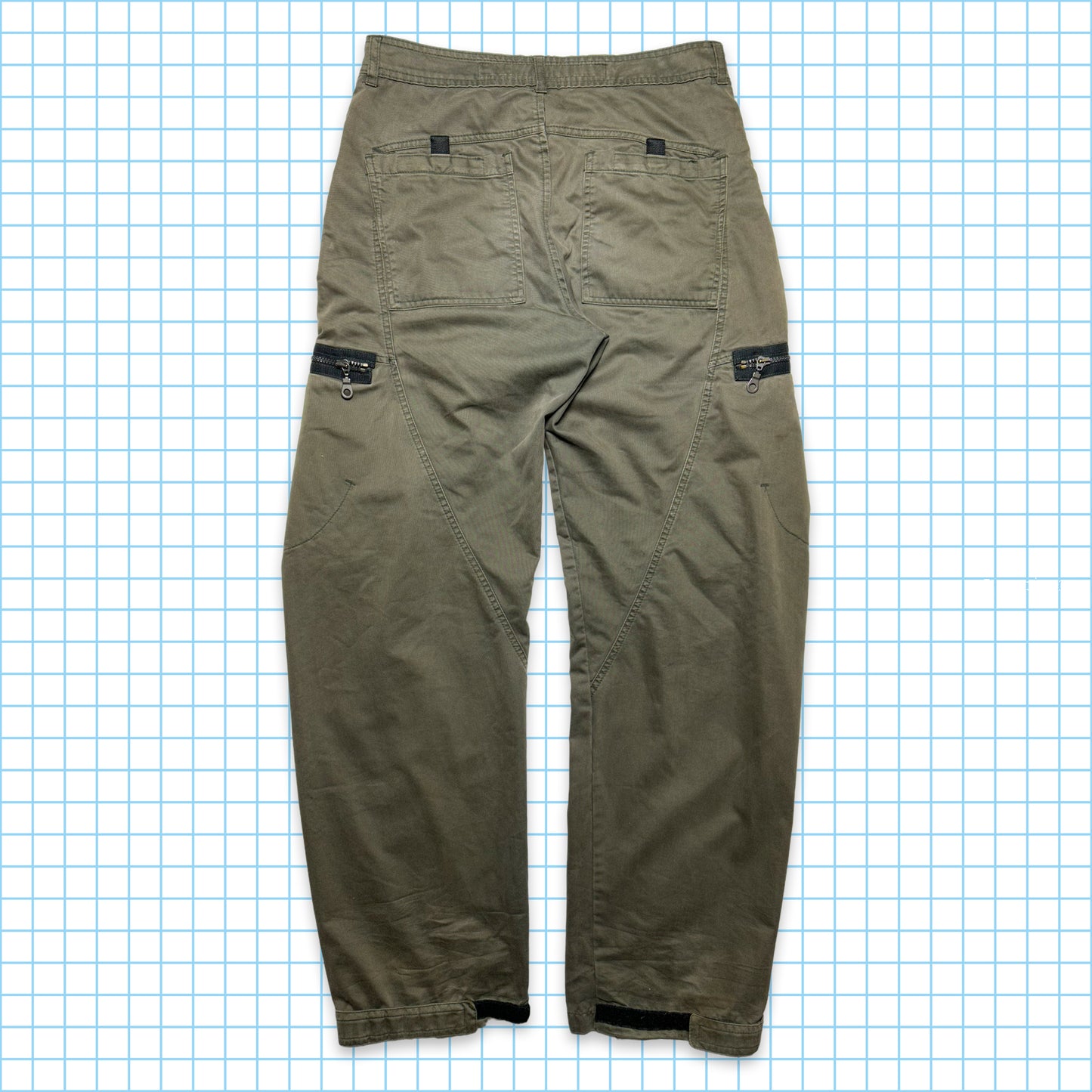Marithé+François Girbaud Pantalon cargo à panneaux incurvés - Taille 34"